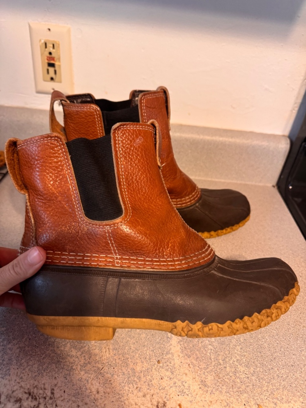 L.L. Bean boots slip on tumbled leather size 10 women’s made in USA - Picture 2 of 7